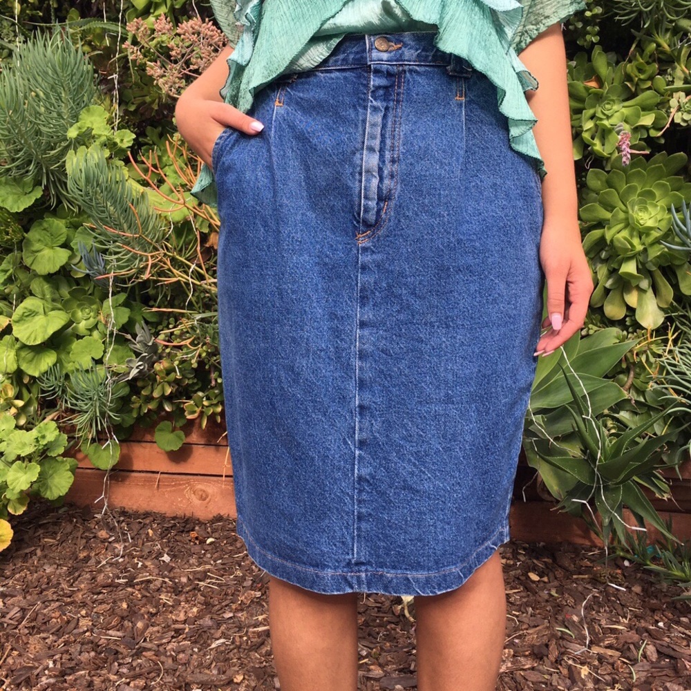 Vintage relaxed fit nineties denim skirt